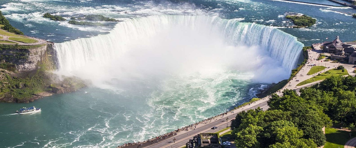 2-day Niagara Falls and Cave of the Winds tour